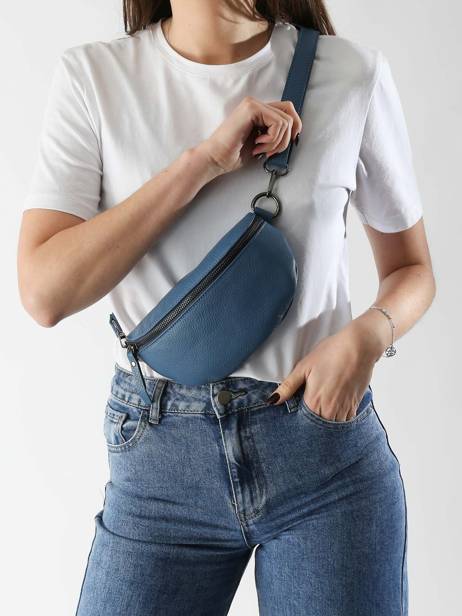 Leather Caviar Belt Bag Milano Blue caviar CA19091B other view 1